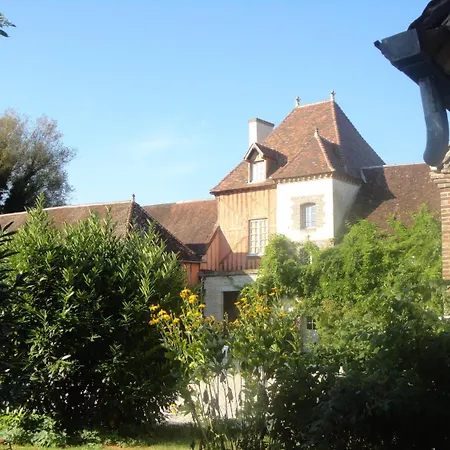 Chateau Des Roises Bed & Breakfast 3*
