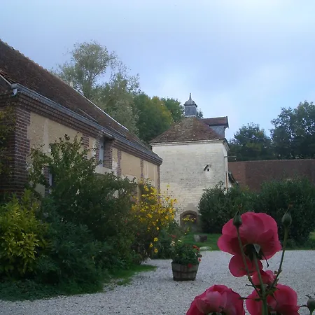 Bed & Breakfast Chateau Des Roises 3*