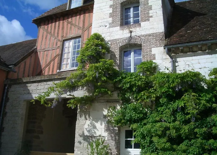 Chateau Des Roises Bed & Breakfast 3*